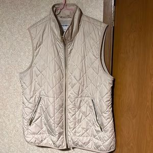Old Navy Large Lightweight Quilted Vest
